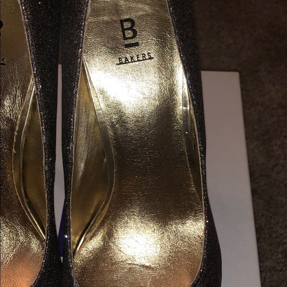 Bakers high heels 💜 - Picture 5 of 15